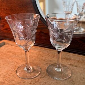 (2) Vintage Sparkling Etched Floral cordial Glasses